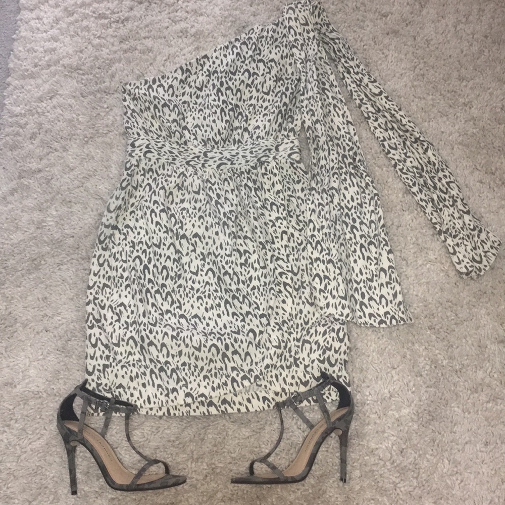 Beautiful Animal Patterned One Shoulder Dress